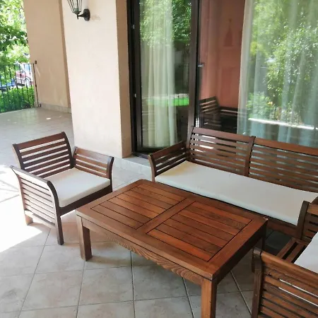 Kaliakria Garden One Bedroom Apartment شقة توبولا